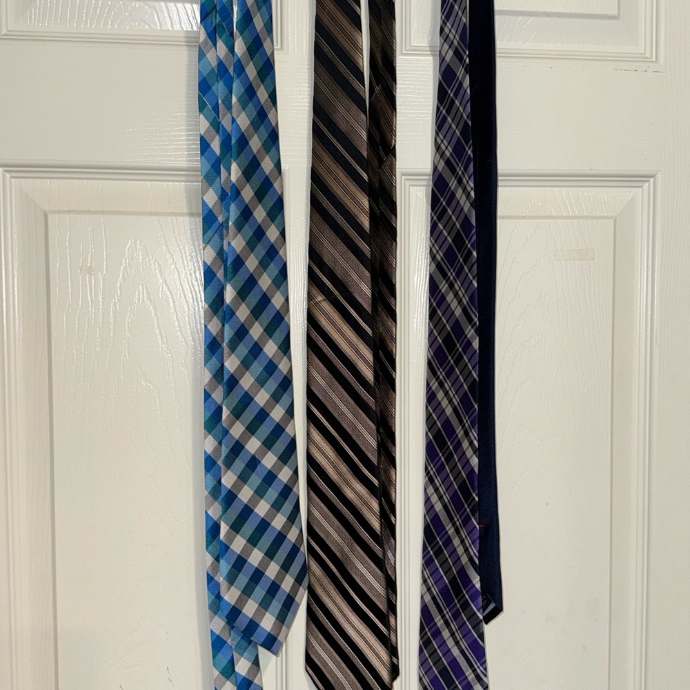 Set of 3 Patterned Ties in Blue, Brown and Purple
